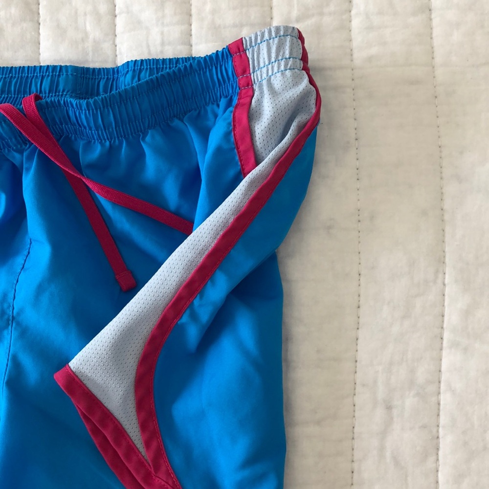 Nike Running Shorts - Picture 4 of 4